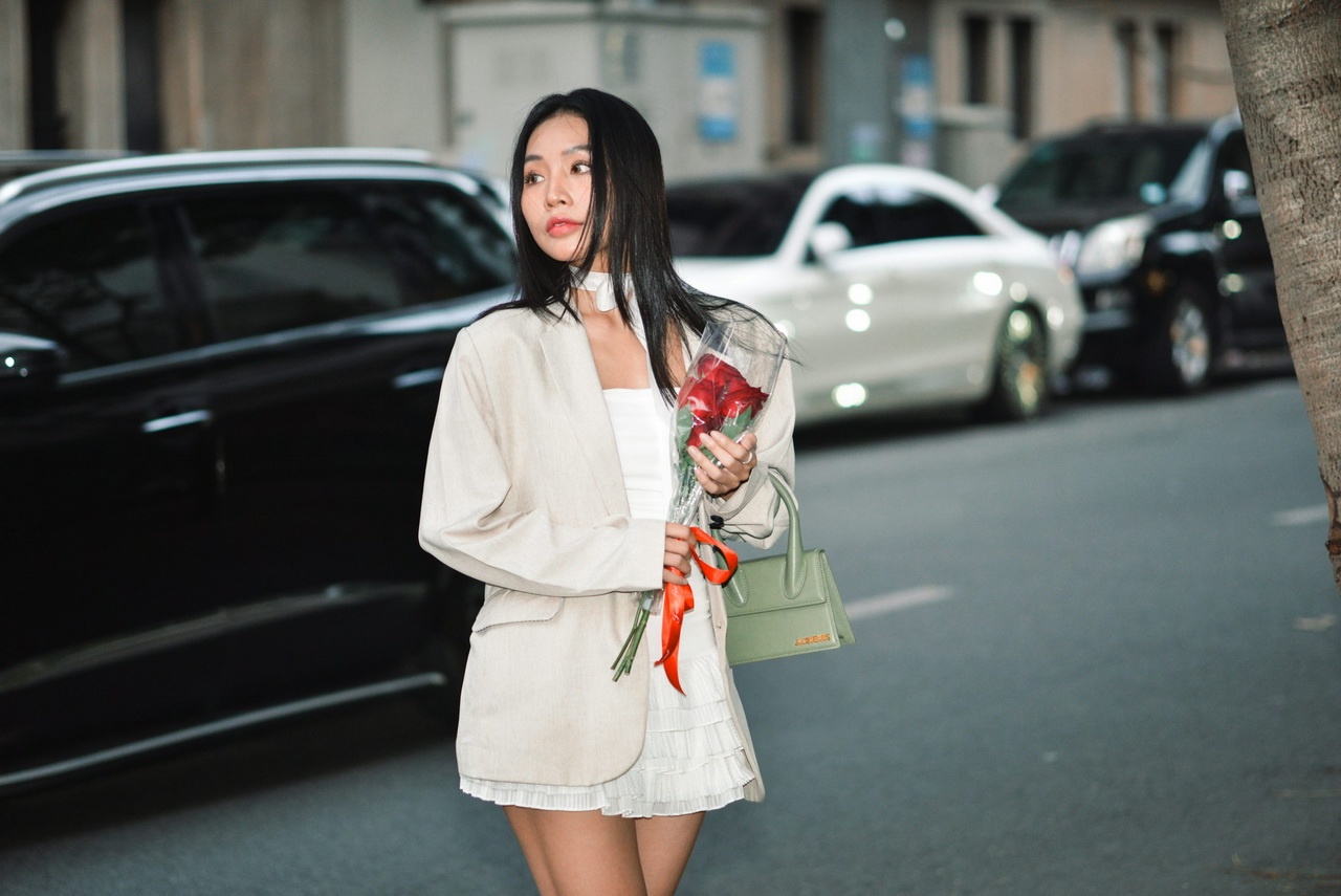 Тренды в окрашивании волос 2025: идеи и советы для стильных образов