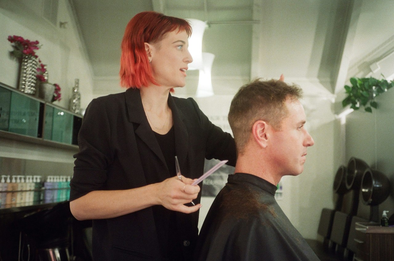 Новые тренды окрашивания волос 2025: что будет популярно в этом сезоне