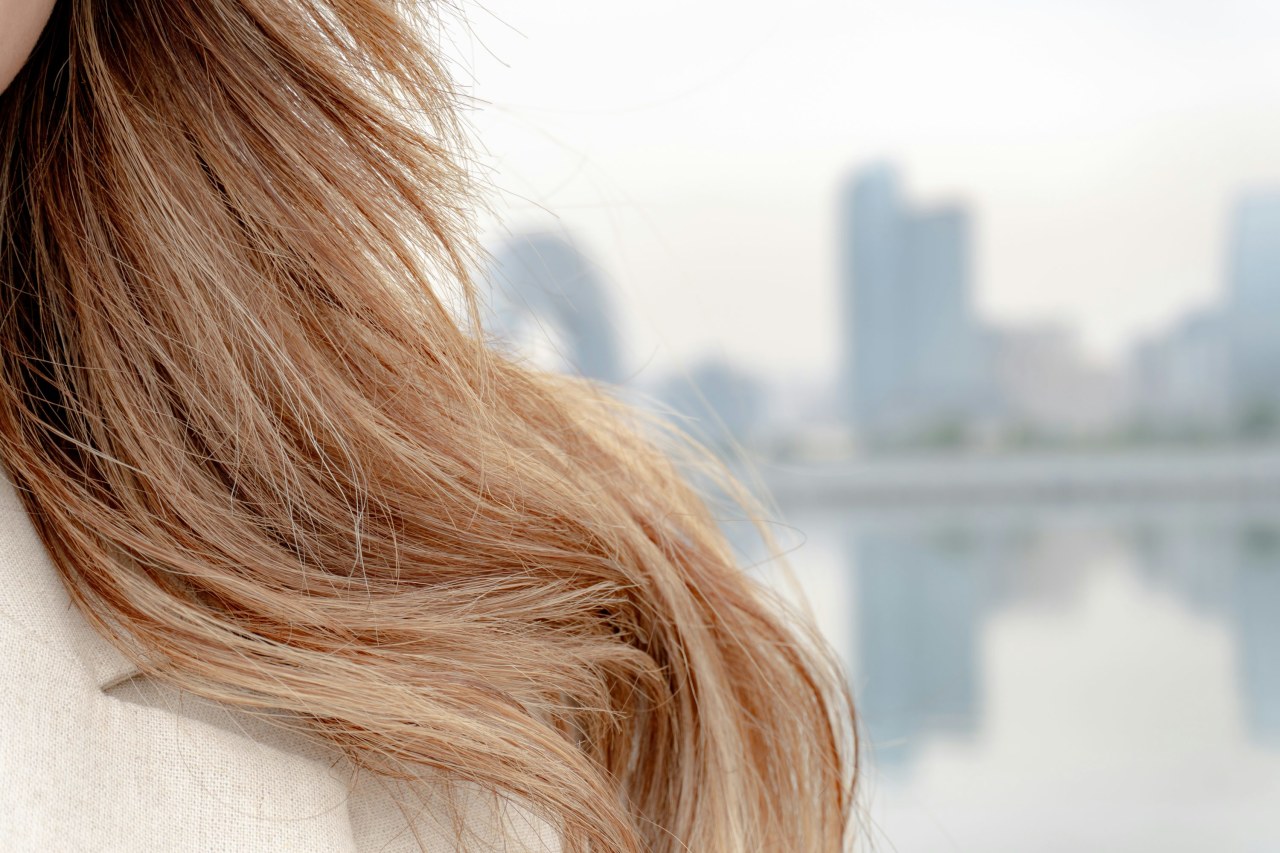 Как оформить прическу на вечер самостоятельно: пошаговое руководство