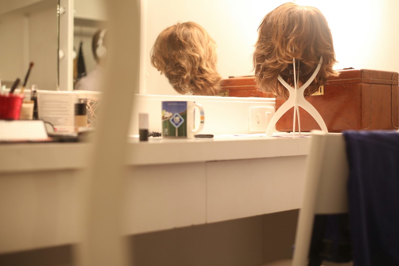 Чем отличается кератиновое выпрямление от ботокса для волос: подробное сравнение