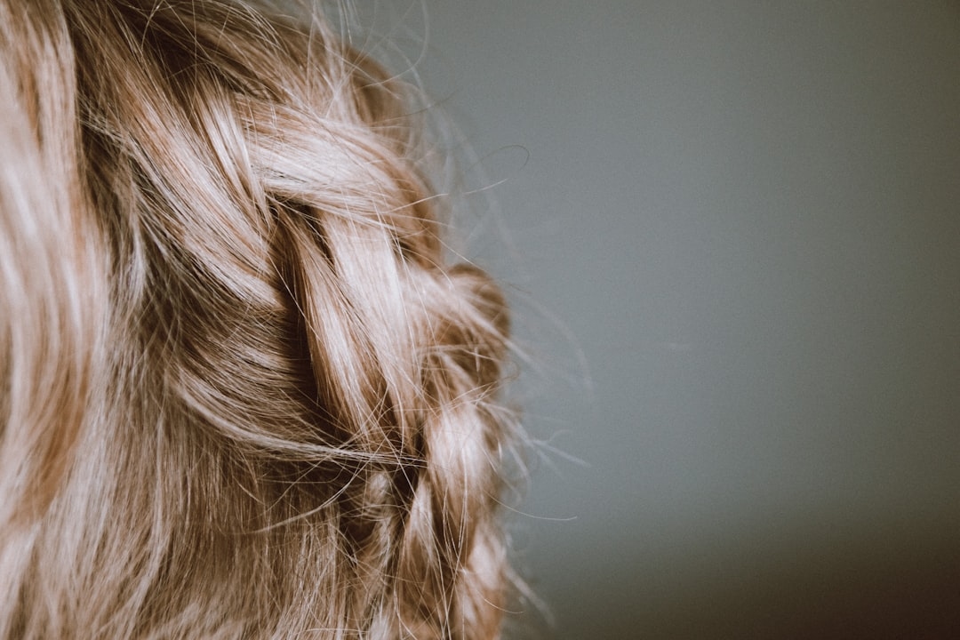 Как сделать модную укладку без вреда для волос: советы и лайфхаки стилистов