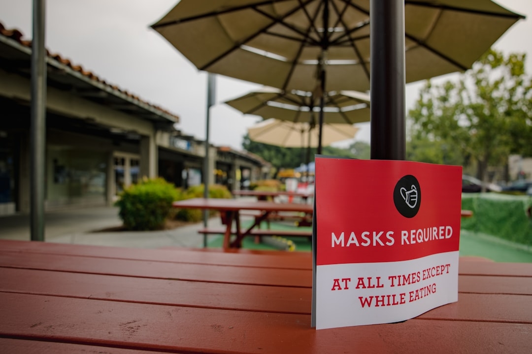 Лучшие маски для быстрого восстановления поврежденных волос: рейтинг 2025