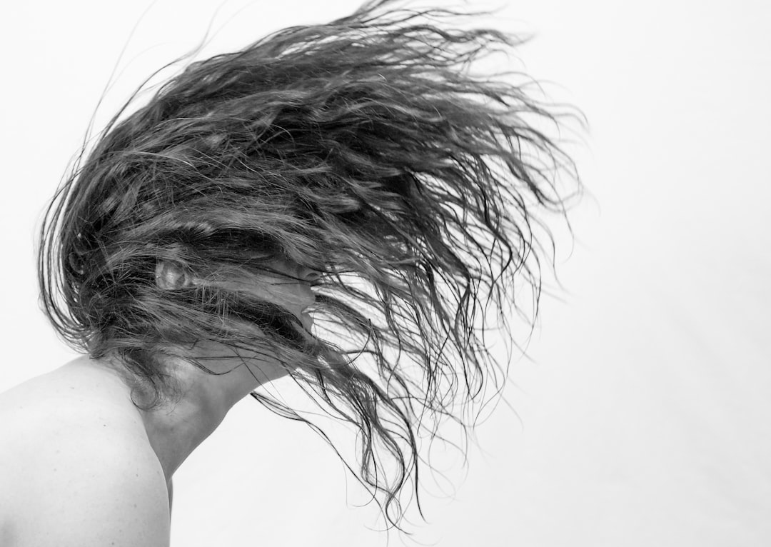 Как восстановить поврежденные волосы после осветления: советы экспертов