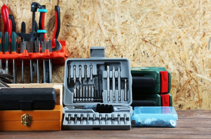 Наборы инструментов для радиолюбителей: что должно быть в арсенале