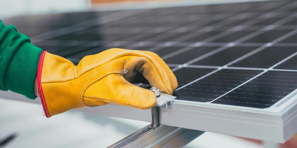 Мережева сонячна станція для бізнесу: принцип роботи та переваги